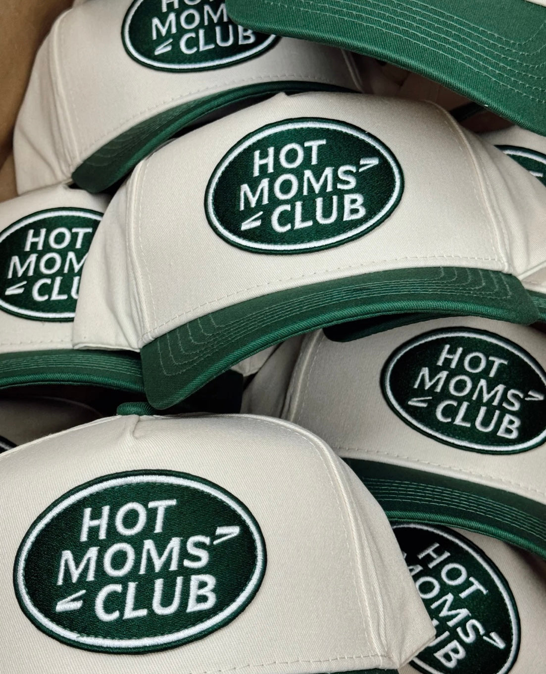 HOT MOMS CLUB